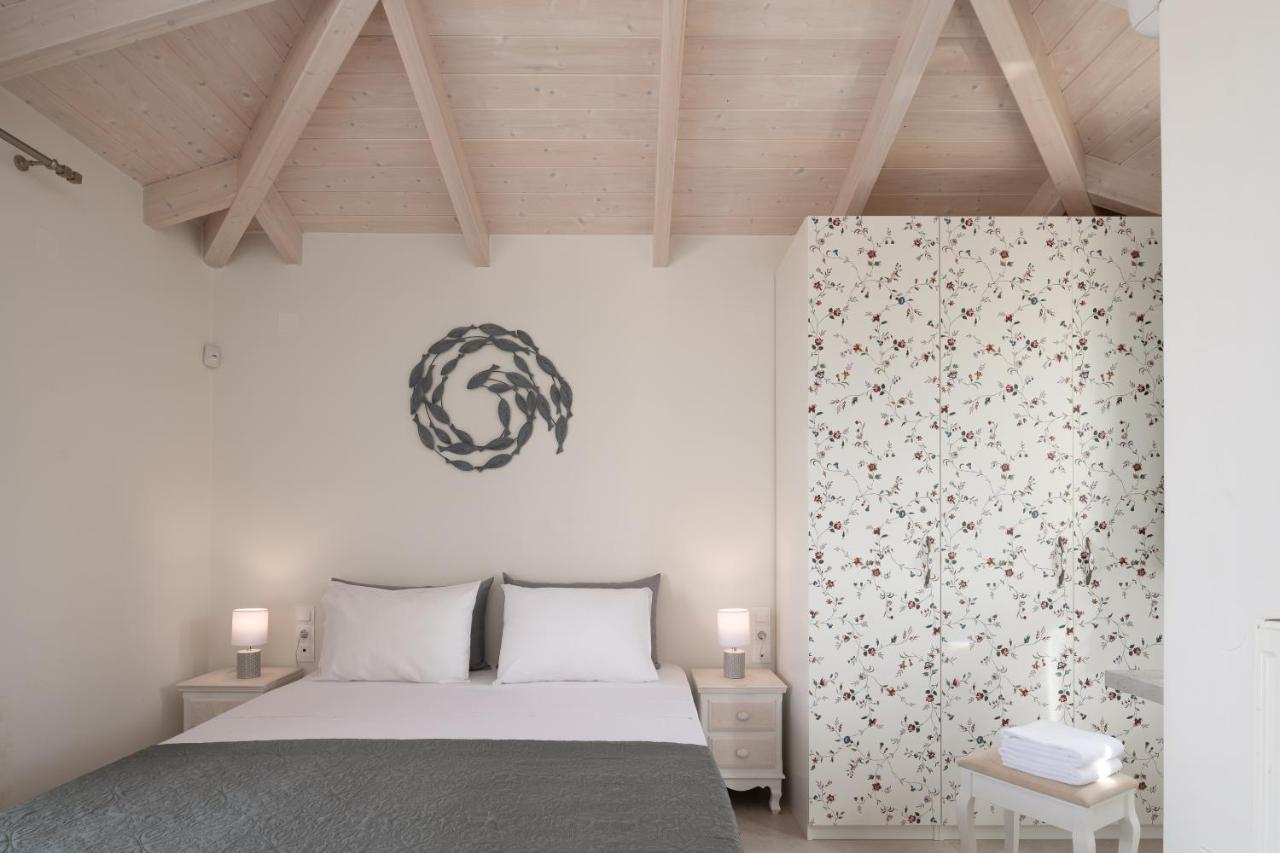 Alba Bianca Villa, Family Retreat With Heated Pool By Thinkvilla Khersónisos Eksteriør bilde