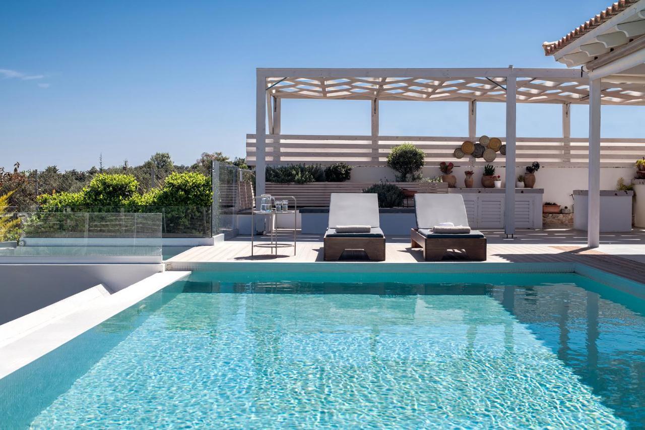 Alba Bianca Villa, Family Retreat With Heated Pool By Thinkvilla Khersónisos Eksteriør bilde